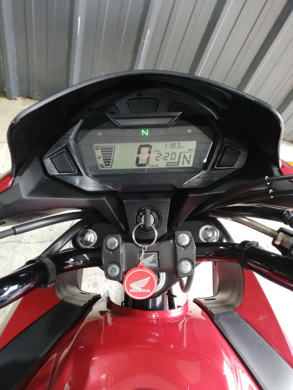 CB 125 F - LE PONTET