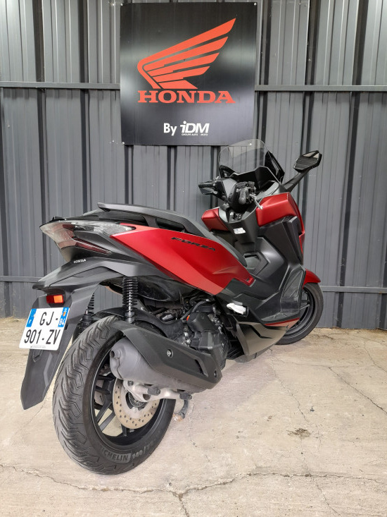 HONDA FORZA 125 - LE PONTET