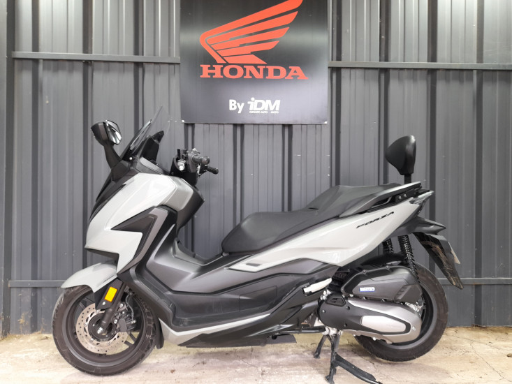 HONDA FORZA 125 - LE PONTET