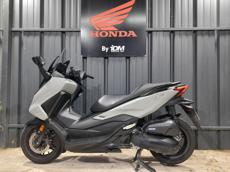 HONDA FORZA 125 - LE PONTET