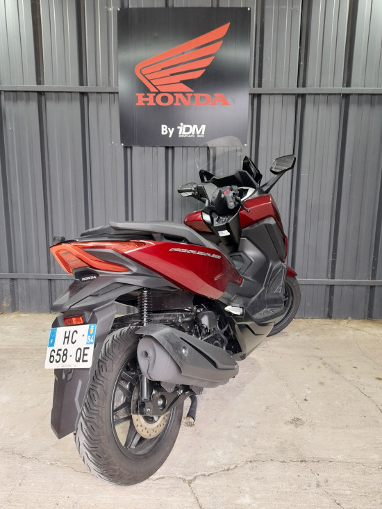 HONDA FORZA 350 - LE PONTET