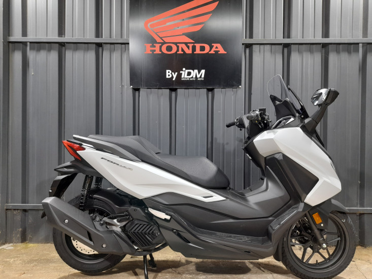 HONDA FORZA 125 - LE PONTET