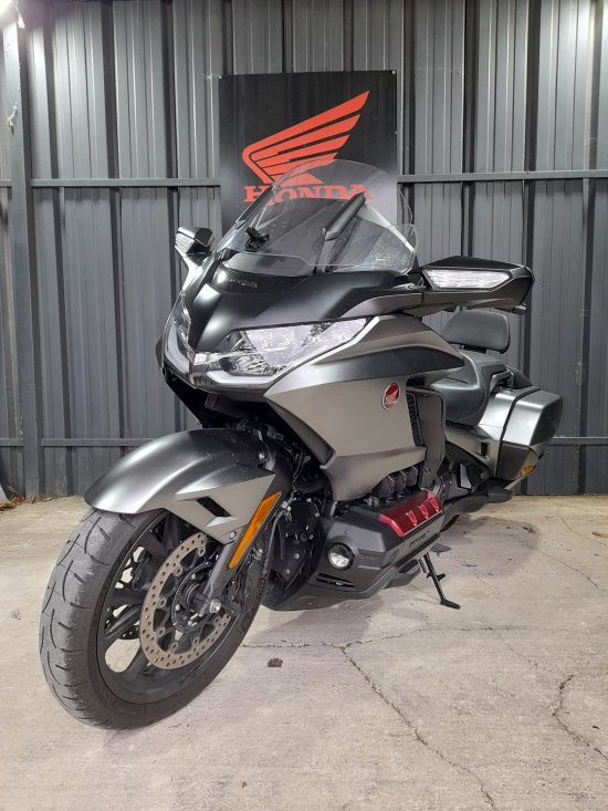 HONDA GOLDWING - LE PONTET