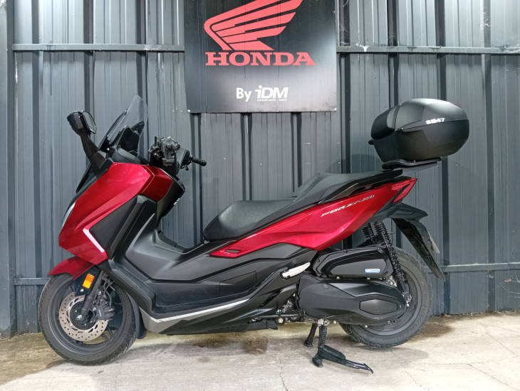 HONDA FORZA 350 - LE PONTET